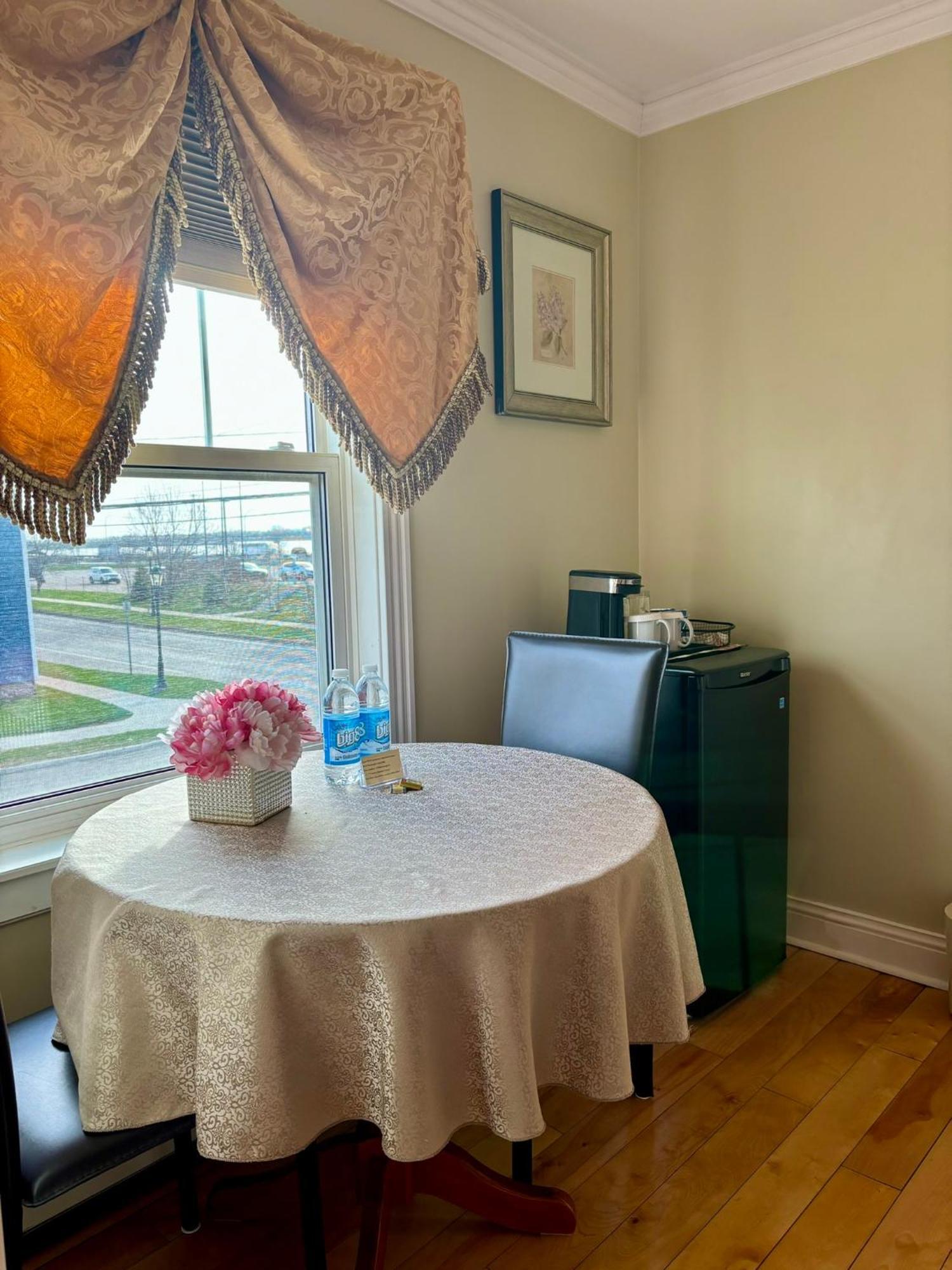 Inn On The Harbour Charlottetown Esterno foto