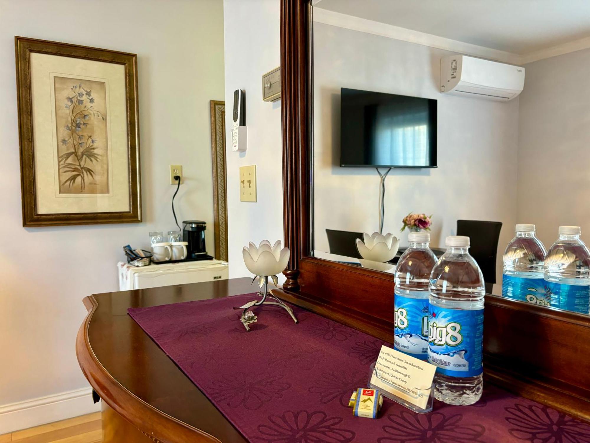 Inn On The Harbour Charlottetown Esterno foto